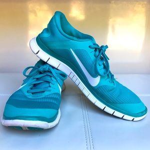 Nike Free Run 4.0 V3 Size 10 Women’s, Teal